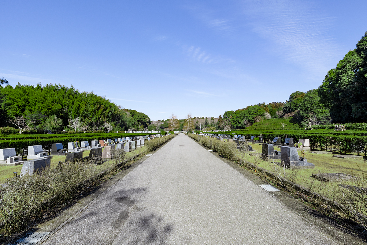 松戸市営白井聖地公園